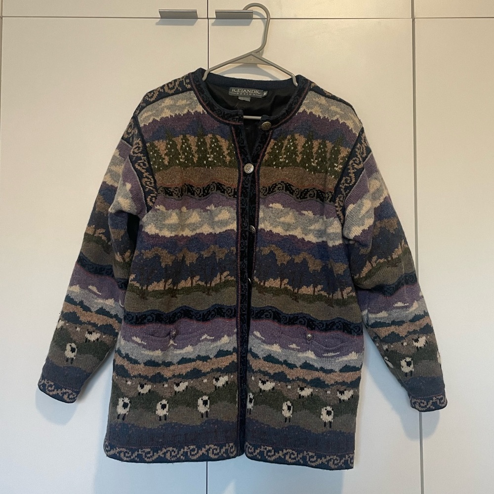 Icelandic designs vintage cardigan - size M